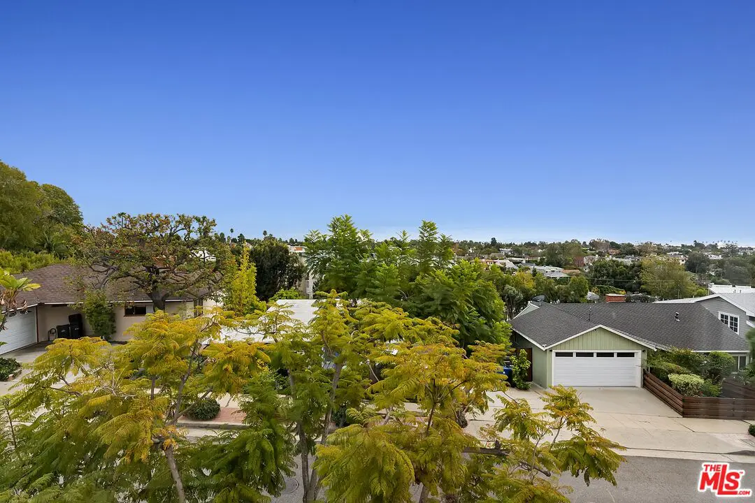 845 Las Lomas Ave, Pacific Palisades, CA 90272 - Photo 4